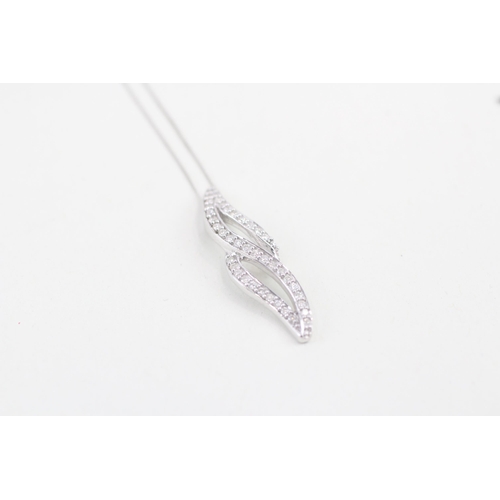 39 - 9ct white gold diamond pendant with 9ct white gold chain 2.7g