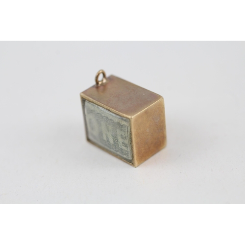 67 - 9ct gold antique emergency money charm 2.9g