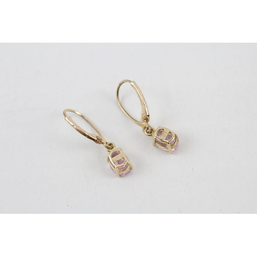 84 - 9ct gold kunzite drop earrings with hinged backs 1.7g