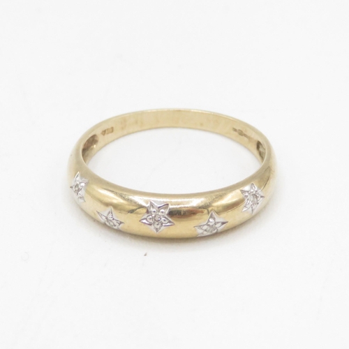 156 - 9ct gold diamond five stone ring with star motif 1.6g Size P