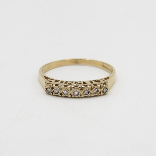 47 - 9ct gold diamond eternity ring 1.7g Size P