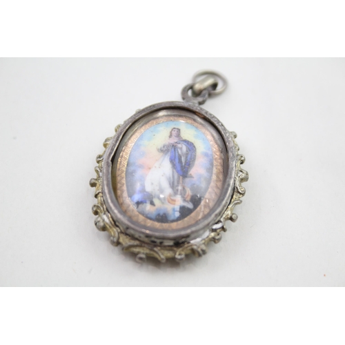 274 - Antique hand painted religious pendant with gold frame (29g)