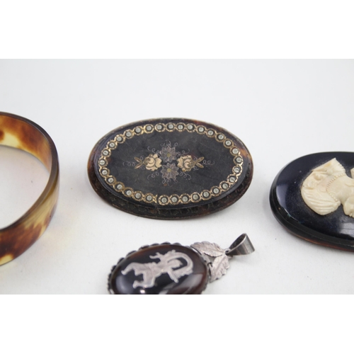286 - A collection of antique tortoiseshell jewellery including Petra Dura and silver inlay (22g)
