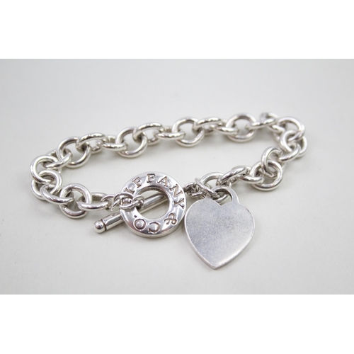 311 - Silver belcher link bracelet with heart tag by designer Tiffany & Co (45g)