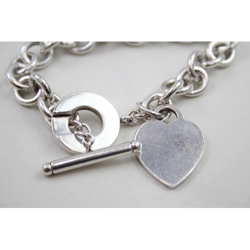 311 - Silver belcher link bracelet with heart tag by designer Tiffany & Co (45g)