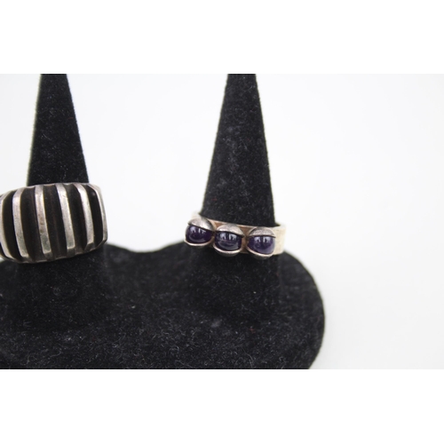 313 - Two silver modernist rings including Kupittaan Kulta (16g)