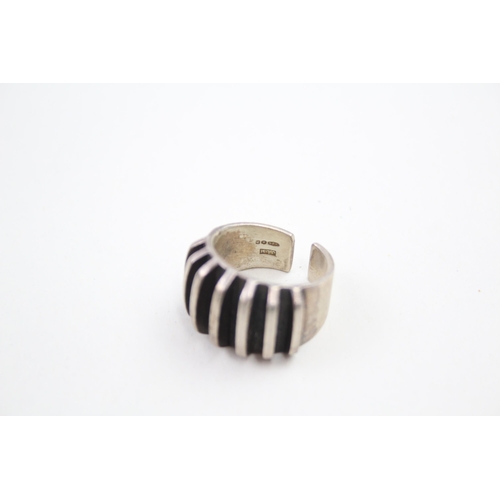 313 - Two silver modernist rings including Kupittaan Kulta (16g)