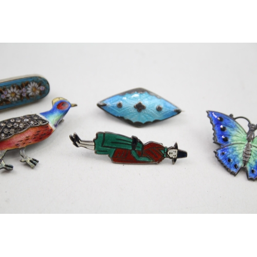 319 - Five silver brooches including micro mosaic (19g)