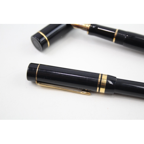 459 - PARKER Duofold Black Lacquer Fountain Pen w/ 18ct Gold Nib WRITING