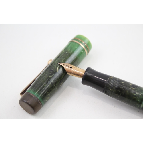 463 - Vintage PARKER Duofold Green Lacquer Fountain Pen w/ 14ct Nib WRITING