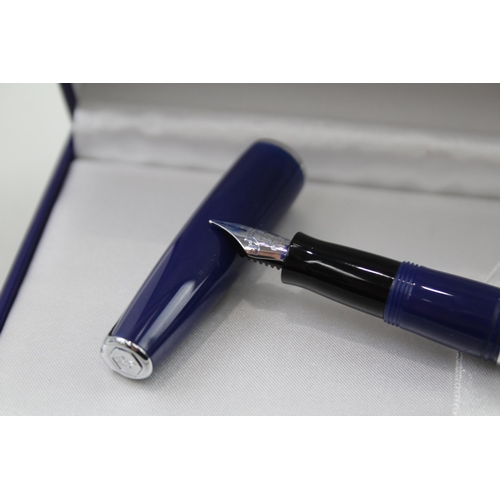 466 - WATERMAN Charleston Navy Cased Fountain Pen w/ 18ct White Gold Nib WRITING Boxed