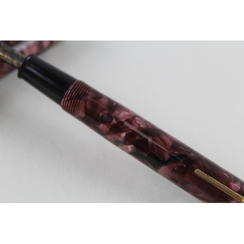 499 - Vintage CONWAY STEWART 388 Burgundy Fountain Pen w/ 14ct Gold Nib WRITING