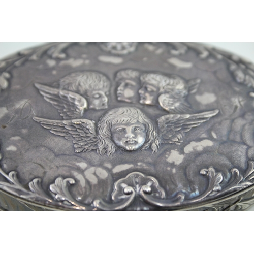 323 - Antique Late Victorian 1901 London Sterling Silver Cherub Detailed Snuff Box 98g