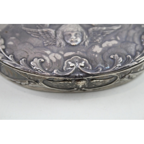 323 - Antique Late Victorian 1901 London Sterling Silver Cherub Detailed Snuff Box 98g