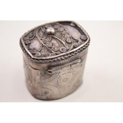 328 - Antique / Vintage .800 Continental Silver Opium Box w/ Filigree Detail (29g)