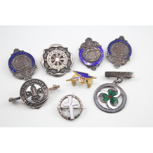 356 - 8 x Vintage Hallmarked .925 Sterling Silver Badges Inc Boy Scouts, Enamel (49g)