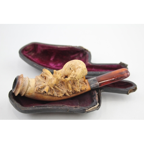 364 - Antique Carved Meerschaum Tobacco Smoking Pipe Of Man w/ Wolf Detail