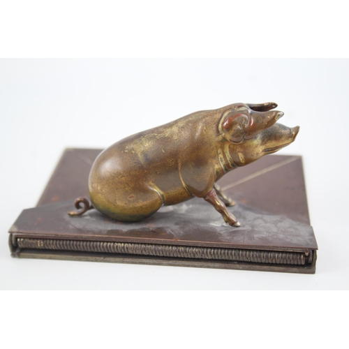 366 - Vintage Novelty Brass Desk Clip / Paperclip w/ Pig