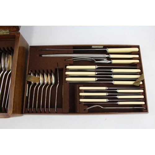 380 - Walker & Hall Sheffield Cutlery Set 53 Piece Wooden Canteen Steak Knives Ivorine