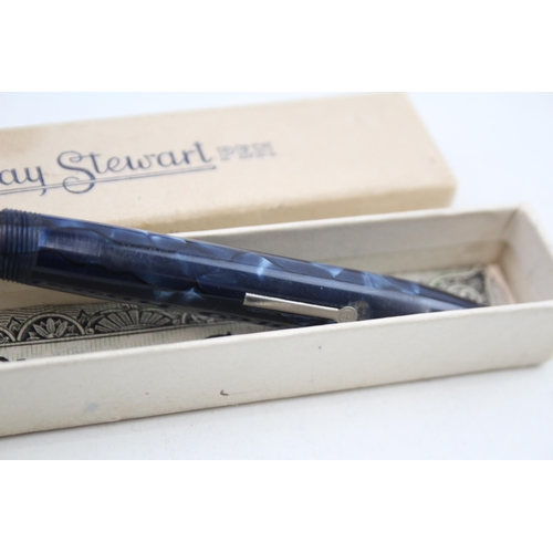 440 - Vintage Conway Stewart 15 Navy Fountain Pen w/ 14ct Gold Nib Writing