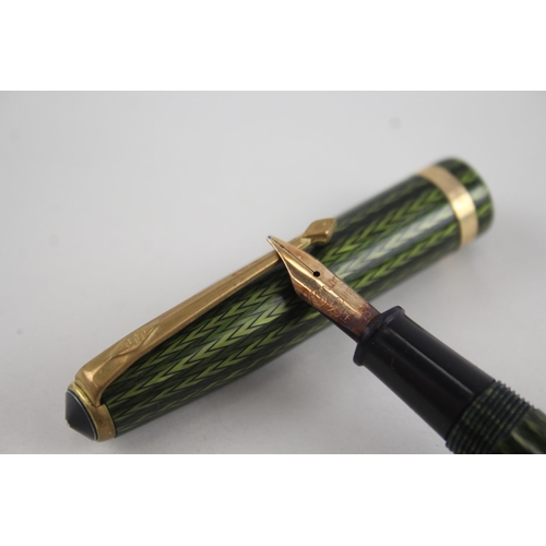 442 - Vintage Conway Stewart 85L Green Fountain Pen w/ 14ct Gold Nib Writing