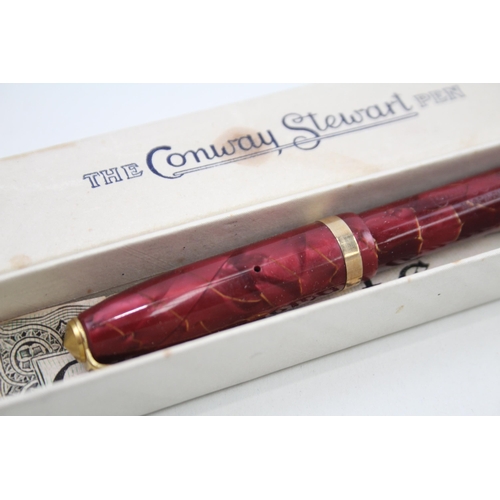 443 - Vintage Conway Stewart 84 Red Fountain Pen w/ 14ct Gold Nib Writing Original Box