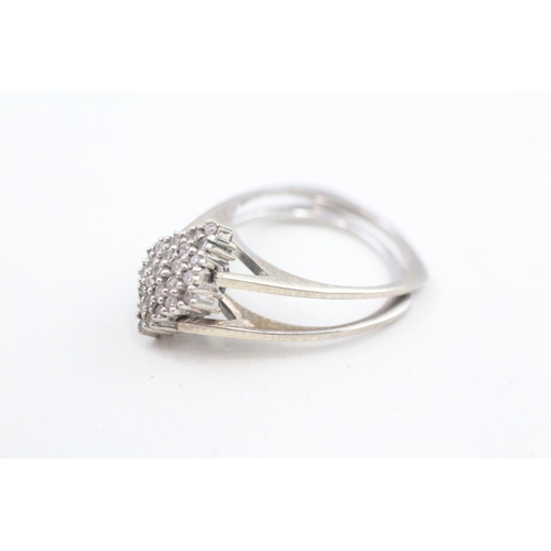 14 - 14ct white gold diamond and mystic topaz reversible dress ring Size Q  5.5g