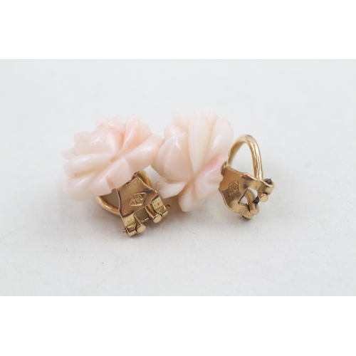 184 - 18ct gold vintage hand carved angel skin coral rose lever back earrings (7.6g)