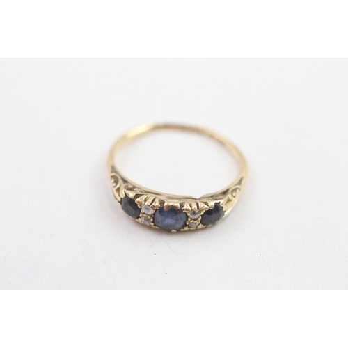 186 - 18ct gold vintage sapphire and diamond set dress ring (2.7g) Size P