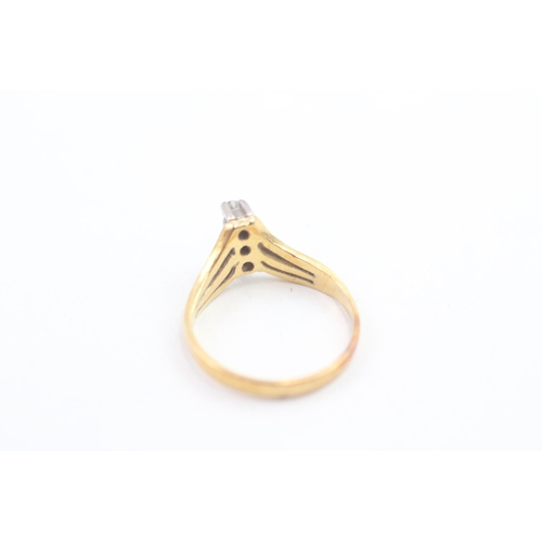 231 - 18ct gold diamond and sapphire set trilogy wishbone ring (2.4g) Size J