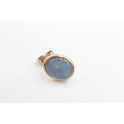 238 - 9ct gold opal triplet set stud earrings (2.1g)