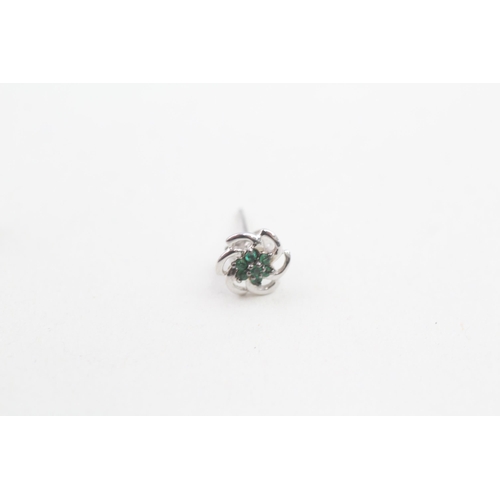 240 - 9ct white gold green gemstone cluster floral stud earrings (0.9g)