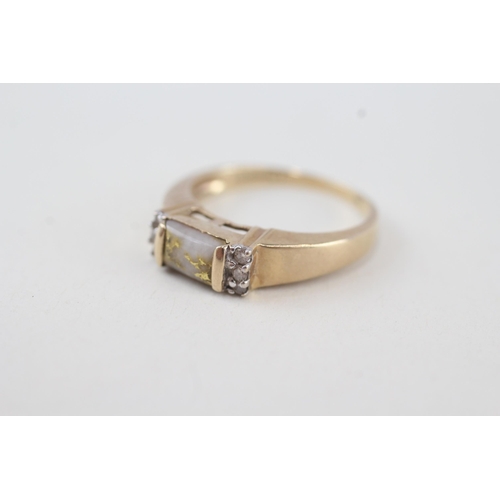 32 - 9ct gold diamond & gold vein quartz dress ring Size O  3.3g