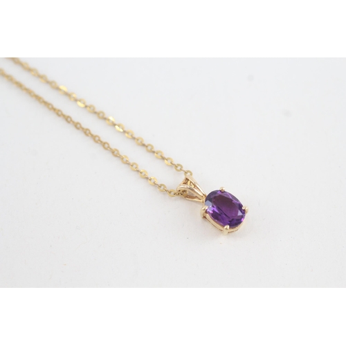 97 - 9ct gold oval amethyst single stone pendant necklace (2.3g)
