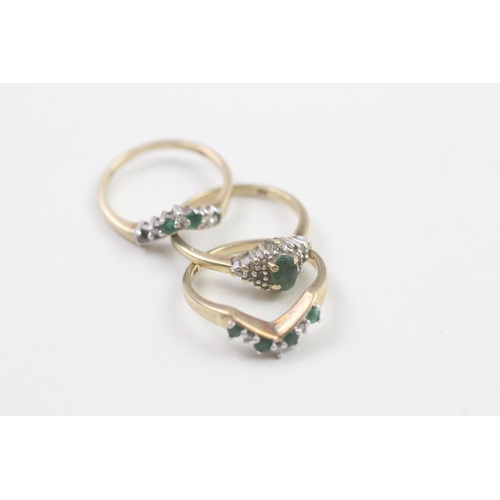 193 - 3 x 9ct gold diamond & emerald rings inc. cluster & chevron, as seen (4.7g) Size  J 1/2 + J 1/2 + J ... 