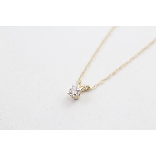 20 - 9ct gold diamond set solitaire pendant necklace (1g)