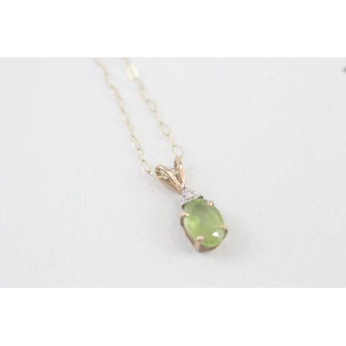 246 - 9ct gold peridot & diamond pendant necklace (0.8g)