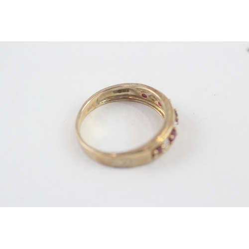 249 - 9ct gold vintage ruby & diamond half eternity ring (2.5g) Size  O