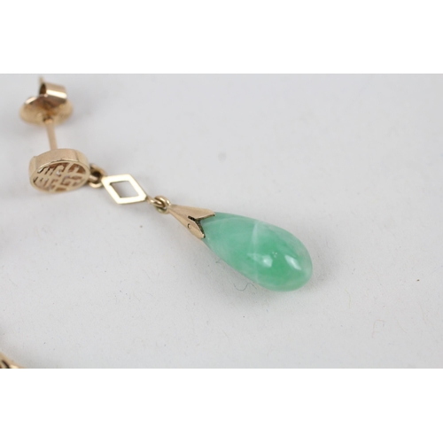 259 - 14ct gold green jade bombe drop earrings (3.9g)