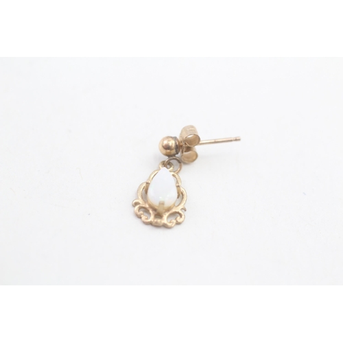 70 - 9ct gold pear cut opal set drop earrings (0.9g)