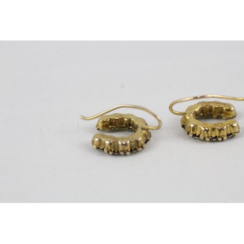 261 - 9ct gold antique paste set 