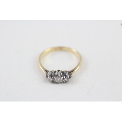 108 - 18ct gold vintage diamond three stone ring (2.1g) Size  J