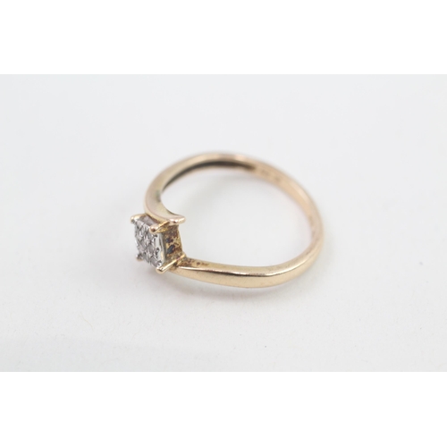 132 - 9ct gold diamond set bypass cluster ring (1.8g) Size  O