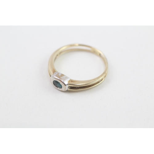 2 - 9ct gold white and yellow set blue topaz solitaire ring (2.2g) Size  O