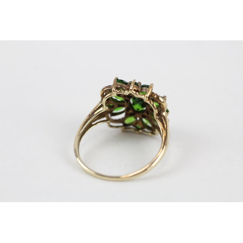 35 - 9ct gold diamond accented chrome diopside set cluster ring (2.9g) Size  O