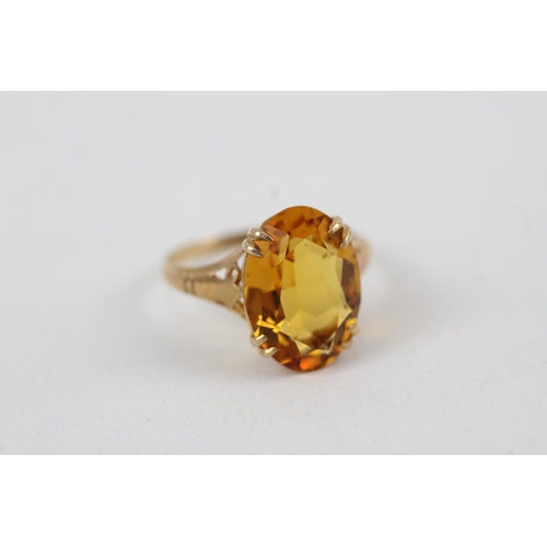 61 - 9ct gold vintage citrine set cocktail ring (2.4g) Size  M