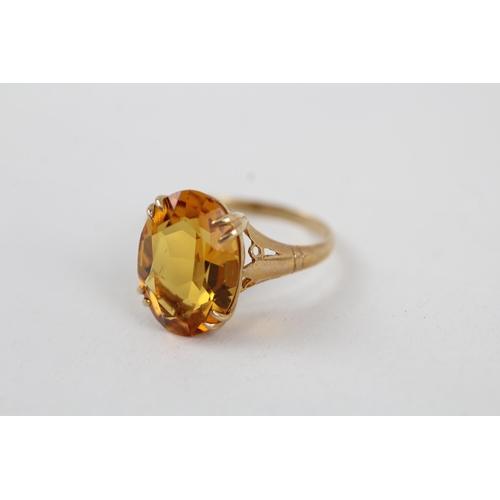 61 - 9ct gold vintage citrine set cocktail ring (2.4g) Size  M