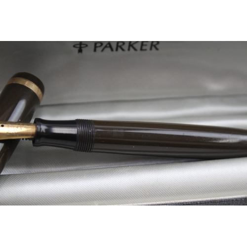 442 - Vintage Parker Duofold Brown Fountain Pen w/ 14ct Gold Nib WRITING Boxed