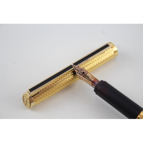 447 - Vintage Alfred DUNHILL Gold Plated Fountain Pen w/ 14ct Gold Nib WRITING Boxed