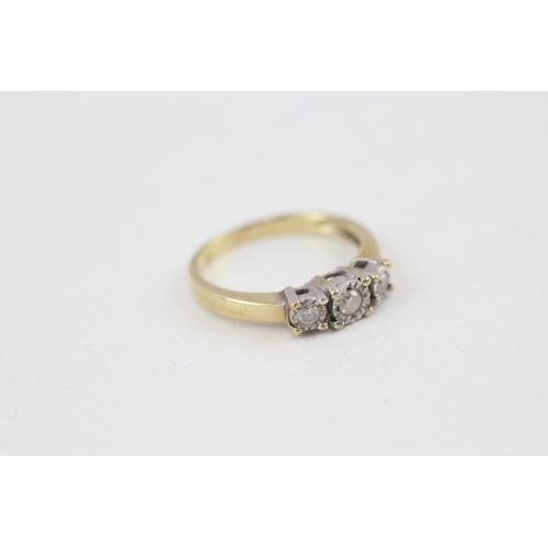 36 - 9ct gold illusion set diamond trilogy ring (2.1g) Size  J